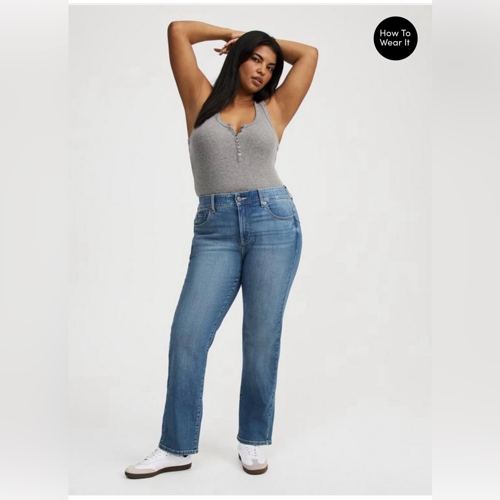 Torrid Bombshell High-Rise Straight Jean sz 20T. NWT. Color: Gramercy.